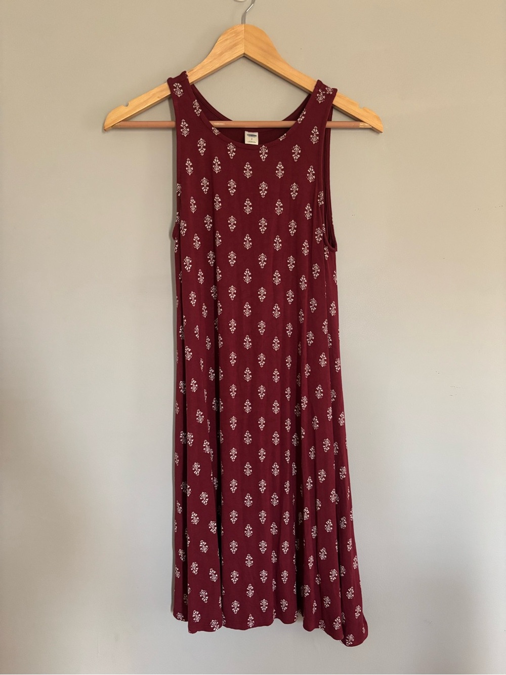 Old Navy Burgundy and White Print Sleeveless Midi Dress Size Small